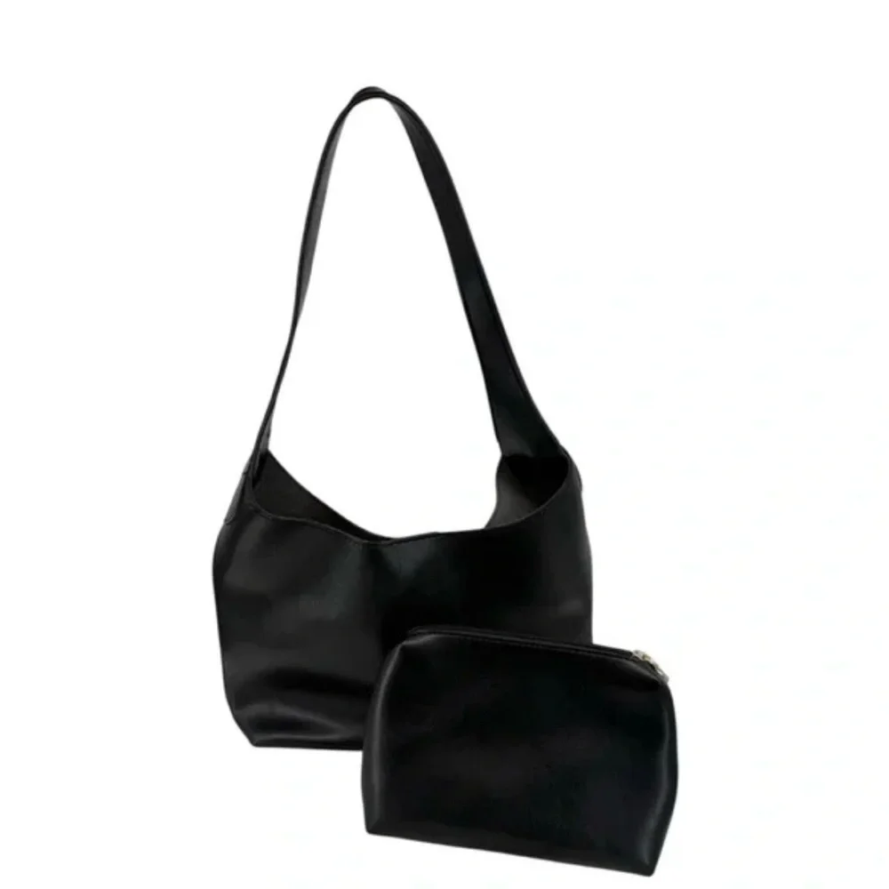 Colton Bucket Bag with Pouch in Black X Revolver 8 OTHER REASONS NEW-Flawed